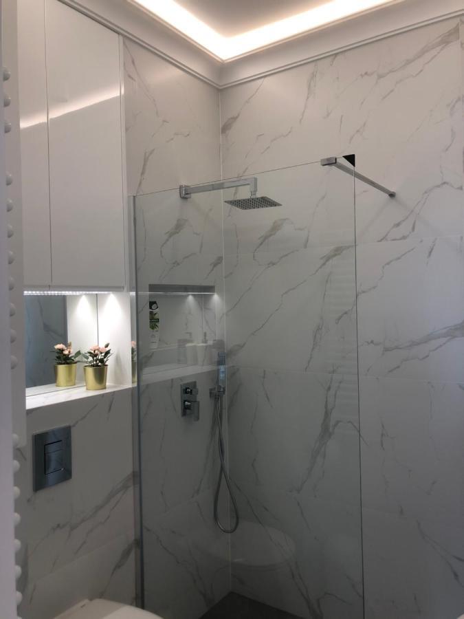 Ferienwohnung Apartament Grazyna Stanczyka Warschau Exterior foto
